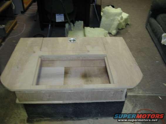 step19.jpg Look ma, no hinges.  This should solve the tire problem.