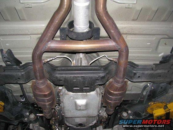 img_2845.jpg H-pipe and driveshaft loop.