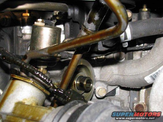 img_2869.jpg Note the oil pressure sending unit. 