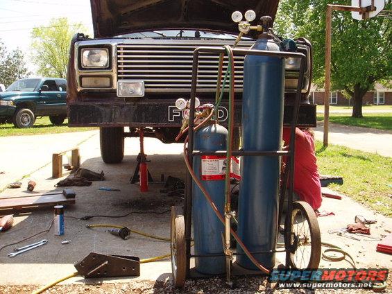 p4210009.jpg How I got the rivets out of the coil buckets.