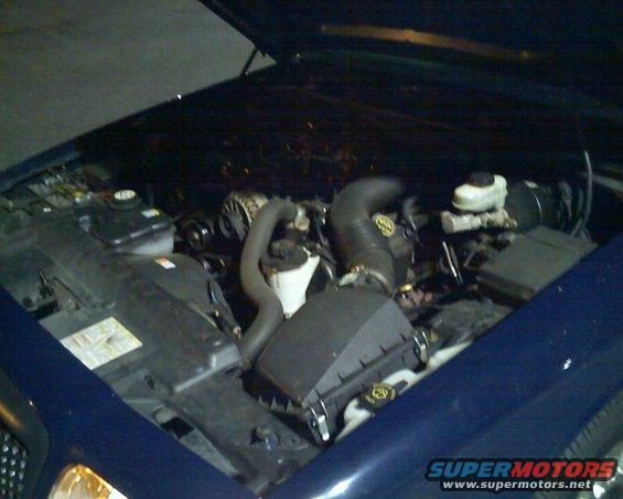 2001-p71-engine-compartment.jpg 