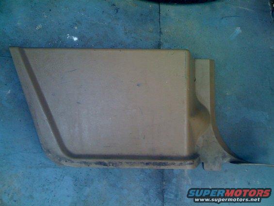80/86 Driver's side seat belt retractor cover