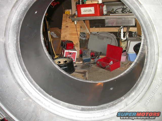 dscn6364.jpg Once the BB's are in place go ahead and center up the bead lock insert in the hole, like this.