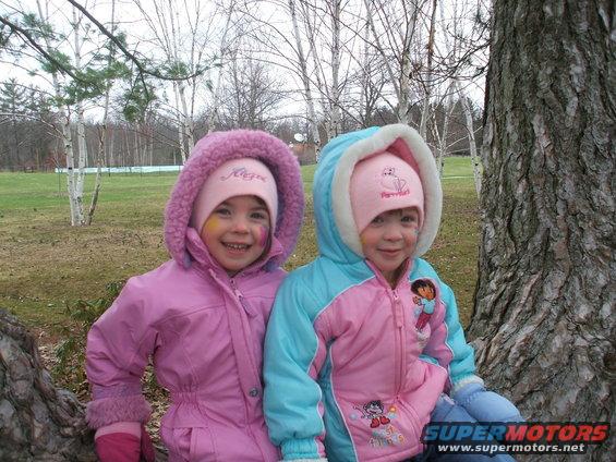 picture-017.jpg Girls, spring 2008.