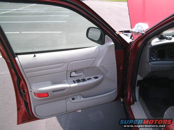 2001 Ford Crown Victoria interior door panel and dashboard
