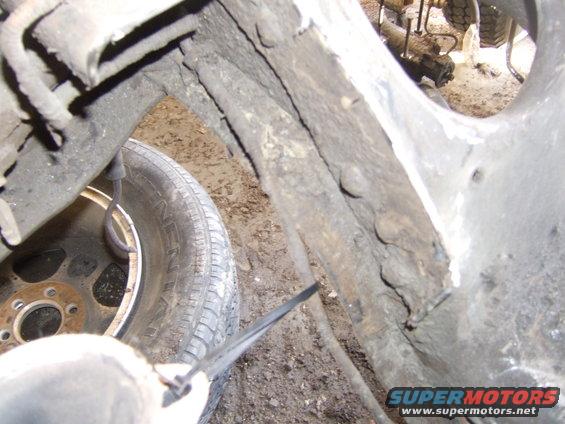 29-drivers-side-motor-mount-rivots.-pita.jpg 