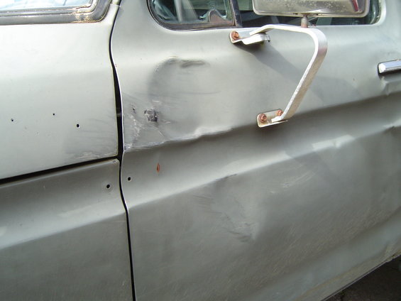 Random bodywork on the dent from the first wheelin trip. This is where i hit the door on a tree