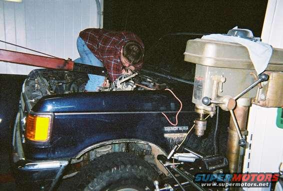 engine2_3.jpg Yup doing something reaaaally important.  