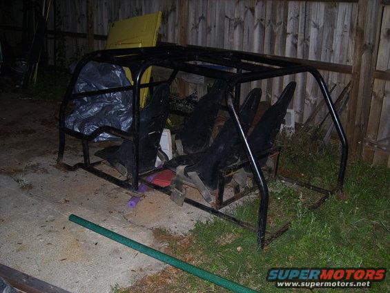 picture-022.jpg 77's cage