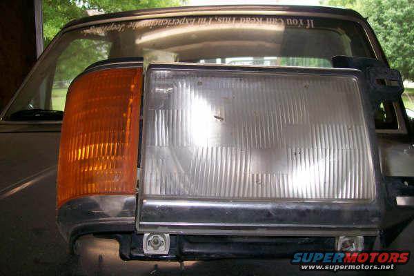 100_2115.jpg Driver's side headlight and turn marker.