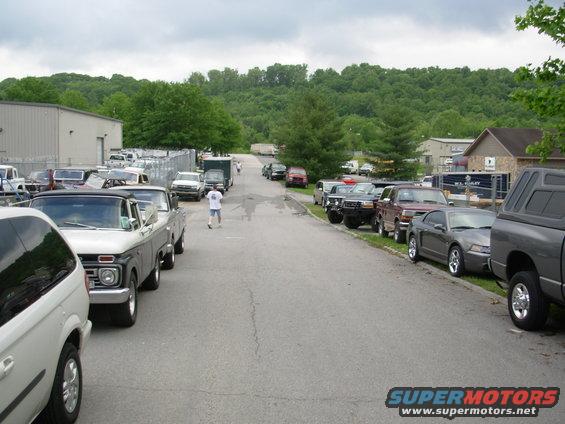 duffs04.jpg There was a fairly good turnout at the Duff's open house, including a PSTD EB (2WD) & a 4-door EB.