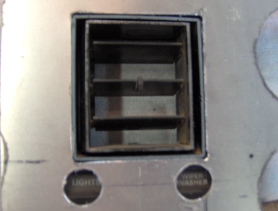 099.jpg might have to do something different for the holes for the lite
