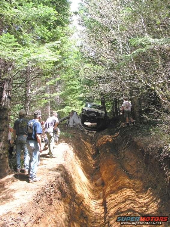 100_0089.jpg berne's turn to scrape rut walls