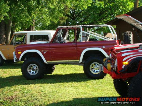 bronco-08-037.jpg 