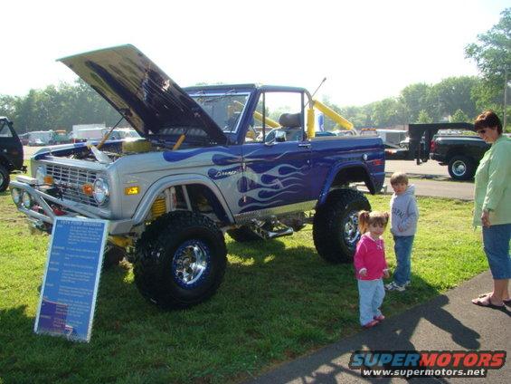 bronco-08-048.jpg 