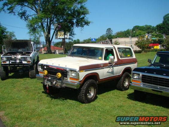 bronco-08-063.jpg