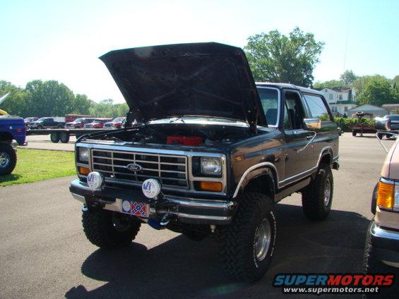bronco-08-071.jpg 