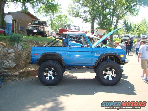 bronco-08-076.jpg 