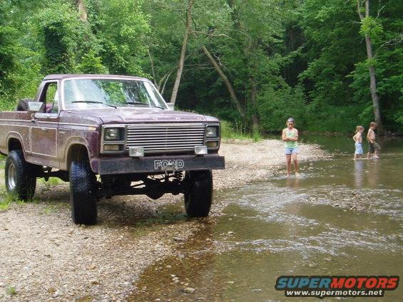 p5310070.jpg Letting the kids play a bit and cool down. This is Mountian Fork creek and behind me is the trail that goes up to the Dug Out. 