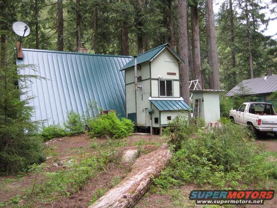 cabin1.jpg