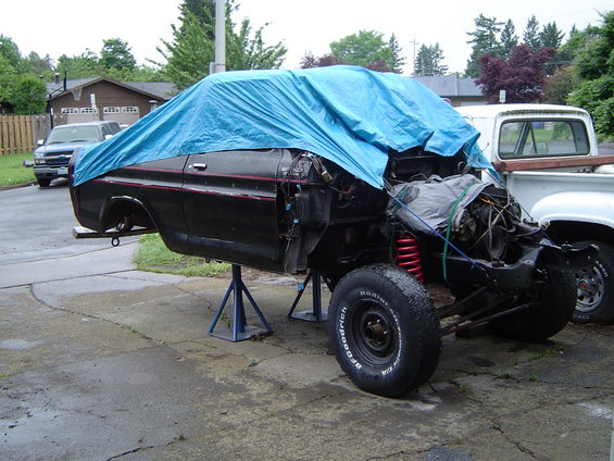 This is Todds new rig now, Blu Gone ^^