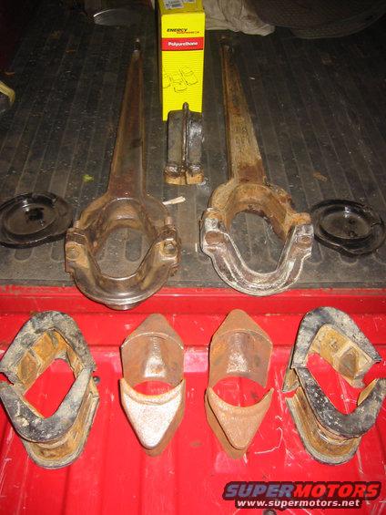 1212174_img.jpg 79 radius arms, weld on C's, caps x3, lower coil cups and retainers, used 7* bushings, new 4* bushings

SOLD