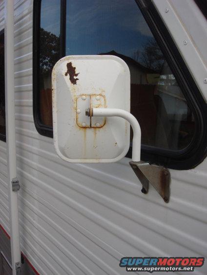 mirror-pass.jpg Here is the pass side. it too looked bad. 