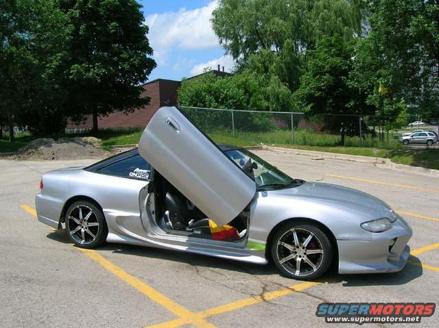 Another angle of the car with one (so far) lambo door up