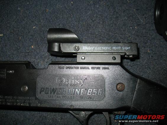 Daisy Power Line 856 air rifle with electronic point sight