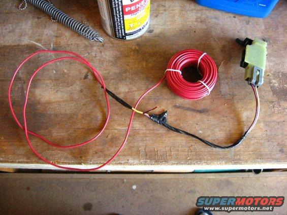 wired.jpg Added wire to the G2 trunk light
