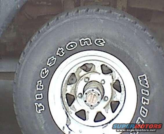 seal.jpg Blown diff seal. this is going to be fun to fix