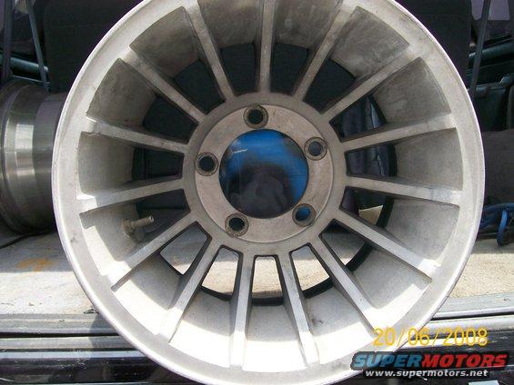 kyles-059.jpg Old school 15x10 turbines
