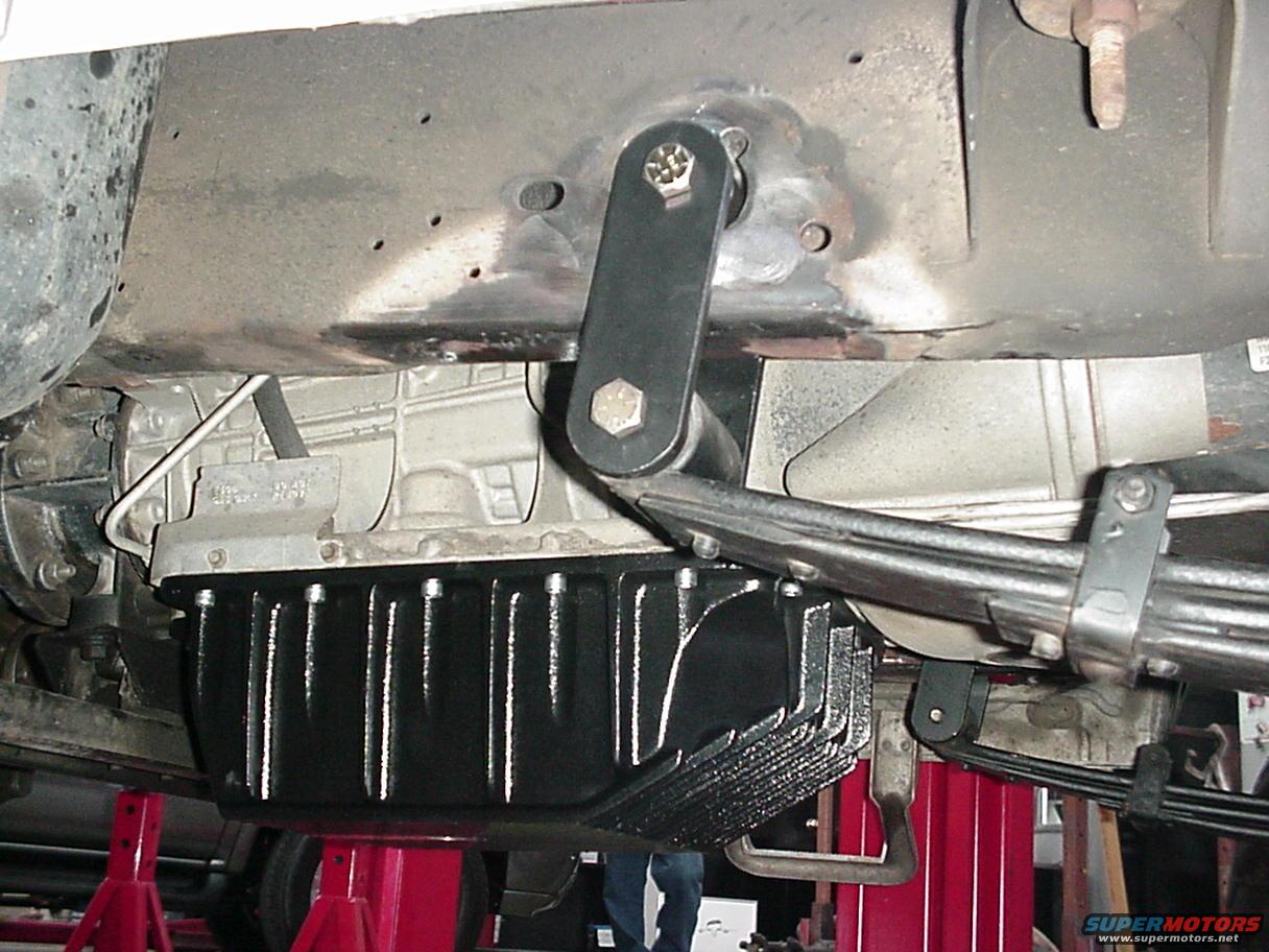 2001 Ford E150 photo