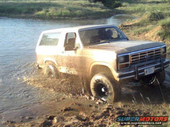 bronco-7.jpg 