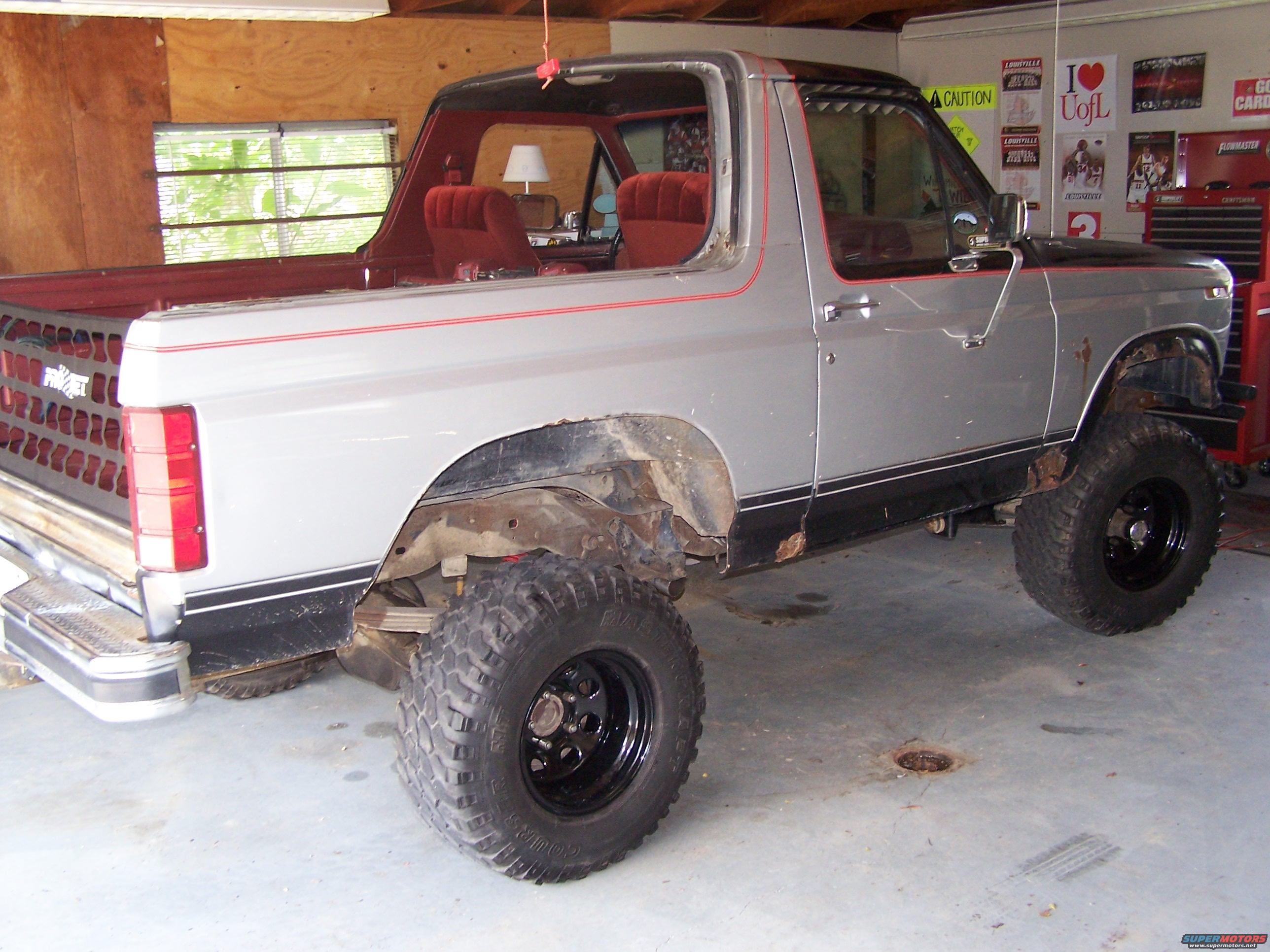 1985 Ford Bronco photo