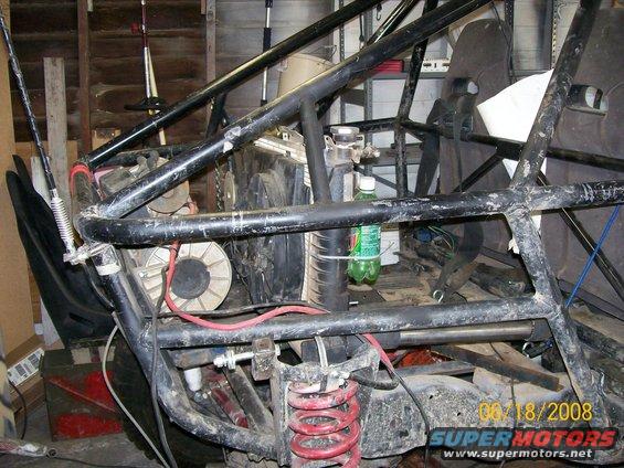 100_0611.jpg radiator mounted in back