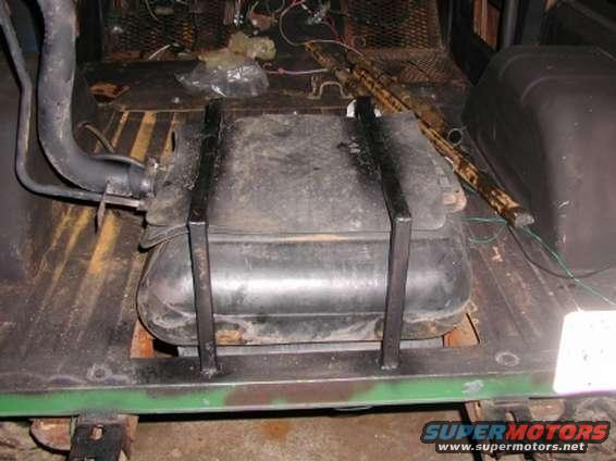 tank_closeup_veiw.jpg Close-up veiw of the tank mount