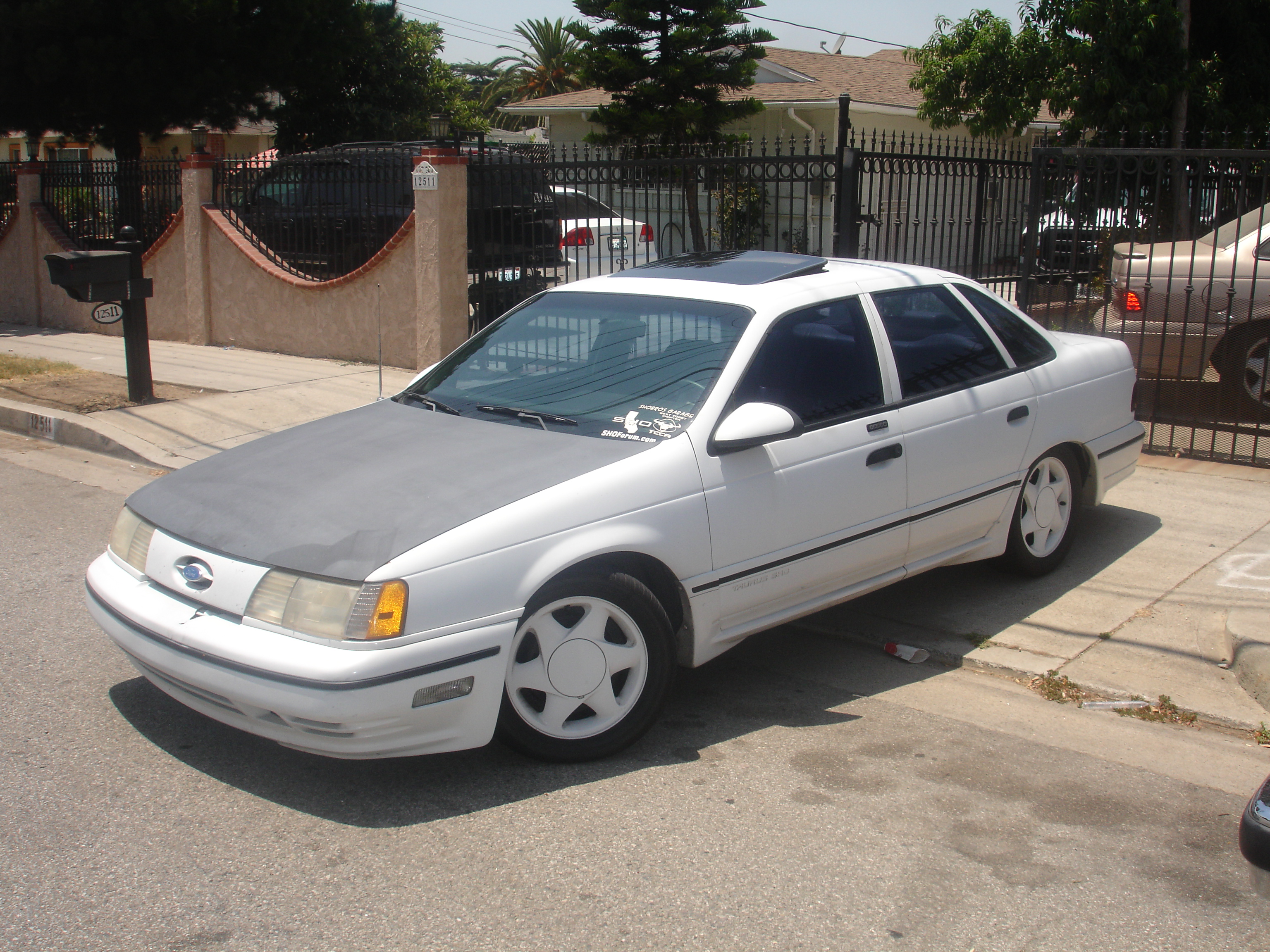 1990 Ford Taurus “White”