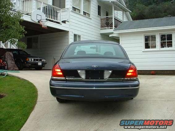 dscf0016.jpg Rear end. The flash from the camera lit up the reflectors.