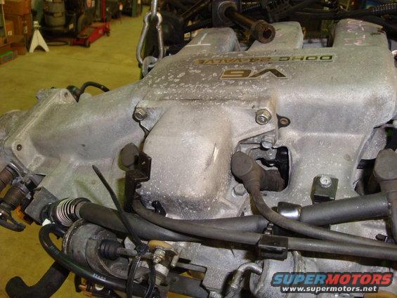 back view of intake manifold. different setup from the old motor, not sure what exactly that piece does as opposed to the old intake, but i guess it helps with air flow(?)