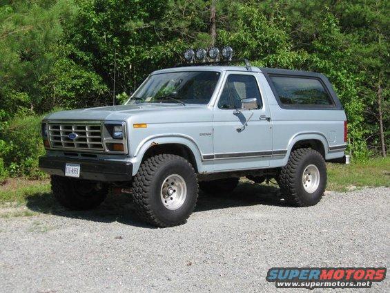 bronco.jpg Before starting body work.