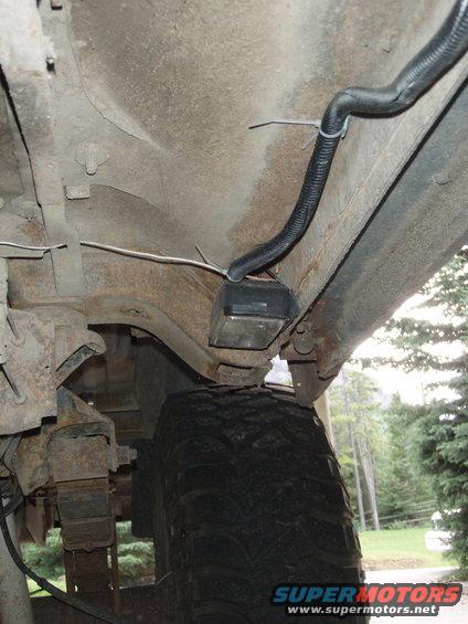 p7300004.jpg finnished mounting the driver side lights.