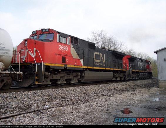 2699-train.jpg 
