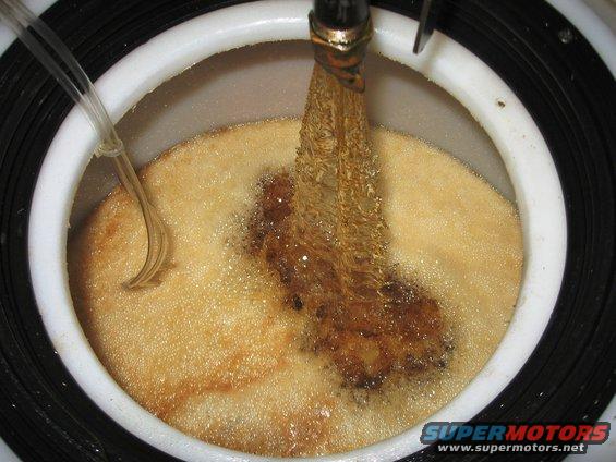 waterlesswasher3.jpg The Biodiesel is recirculated until the excess methanol evaporates...