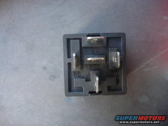 horn-04.jpg here is the bottom of the relay.