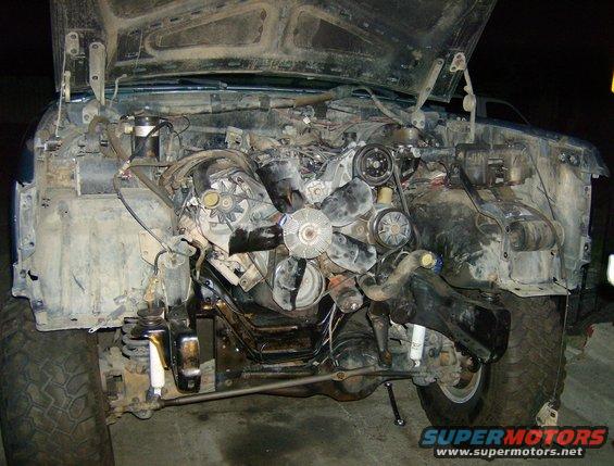 The 460 mounted in the bronco!
