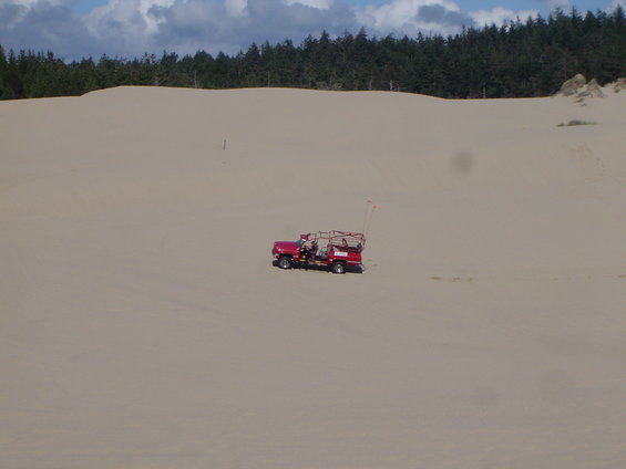 dunefest-2008-068.jpg Suburban tour rig