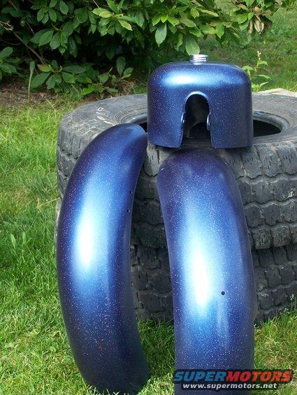 100_4443.jpg Tins (full set)