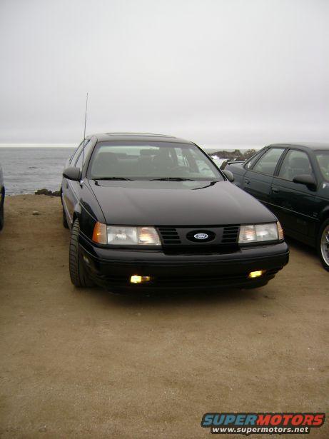 1991 Ford Taurus photo