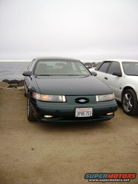 1991 Ford Taurus photo